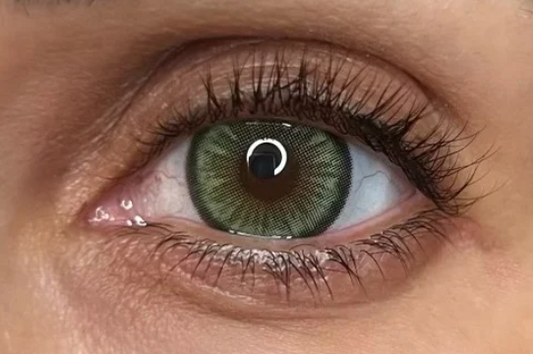 FreshTone® gem green plano eye contacts